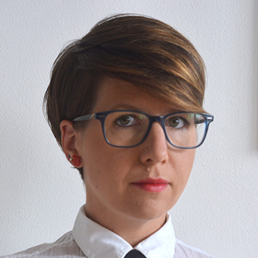 Photo of Dr. Katerina Kamaradova